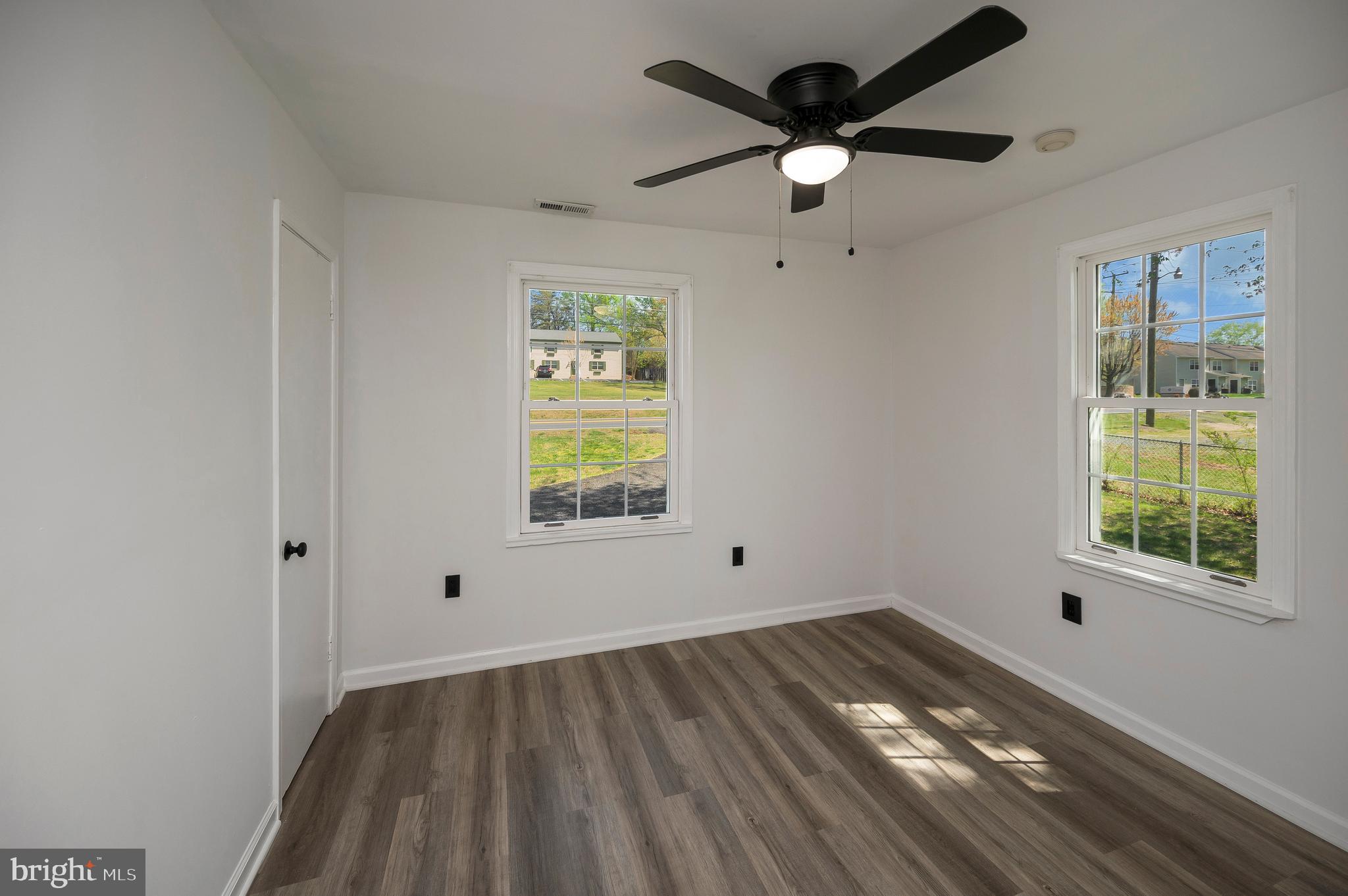 141 Onville Road Stafford, VA 22556 - Photo 32 of 44 a view of empty room with wooden floor and fan