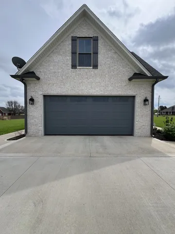 $639,900 | 351 Michael Circle, Lafayette, TN 37083