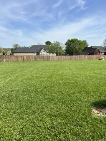 $639,900 | 351 Michael Circle, Lafayette, TN 37083