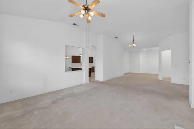 $515,000 | 2445 Kaweah Avenue, Clovis, CA 93619