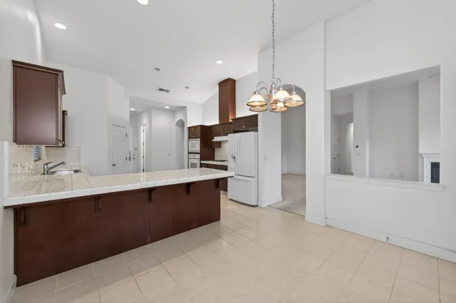 $515,000 | 2445 Kaweah Avenue, Clovis, CA 93619