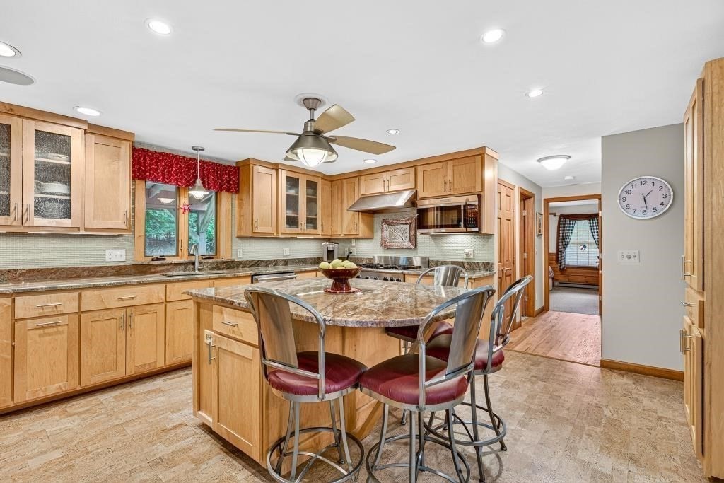 201 Cushman Road North Attleboro, MA 02760 - Photo 3 of 38 Gallery Image 3
