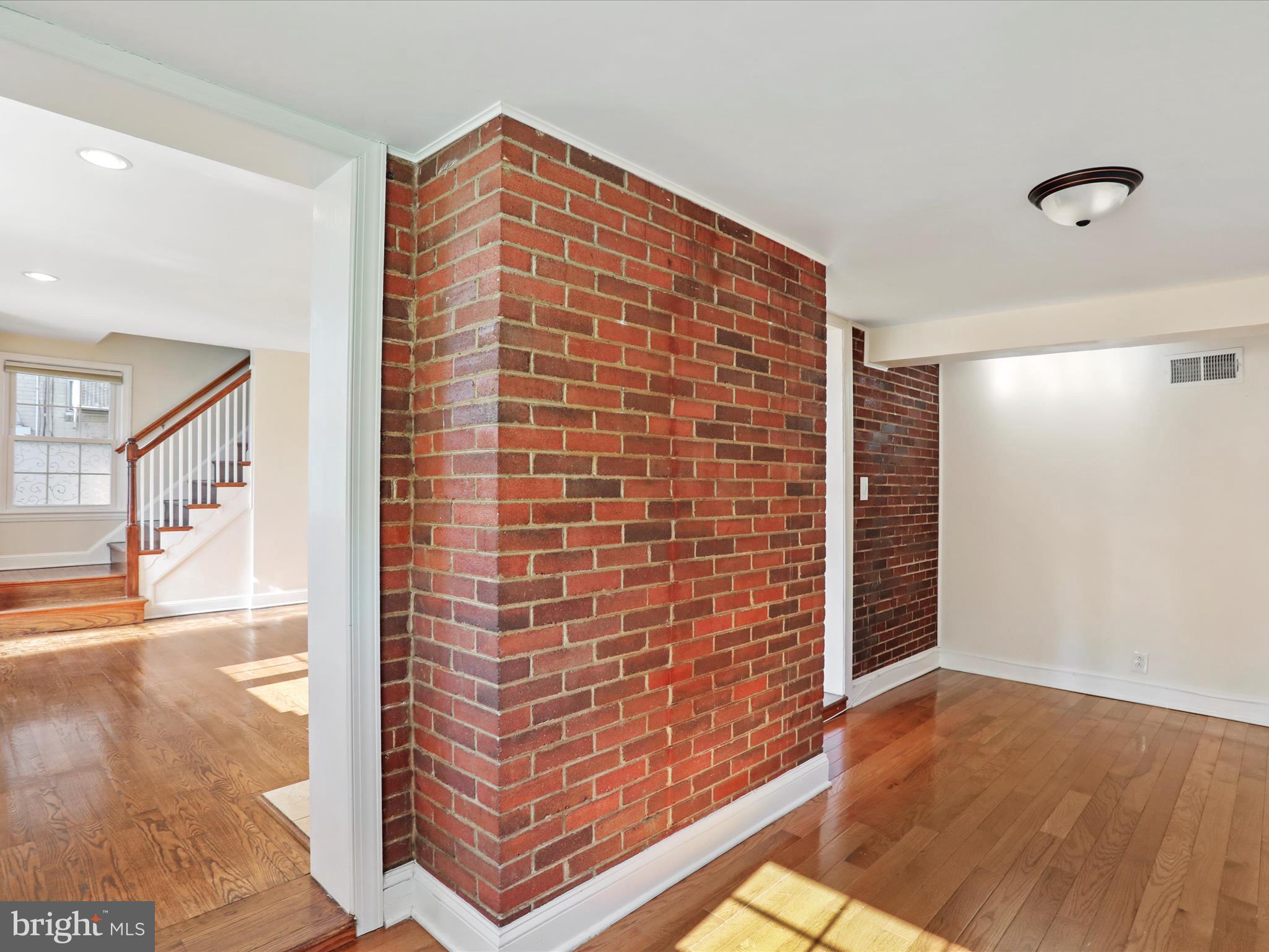 808 Malcolm Drive Silver Spring, MD 20901 - Photo 7 of 48 Gallery Image 7