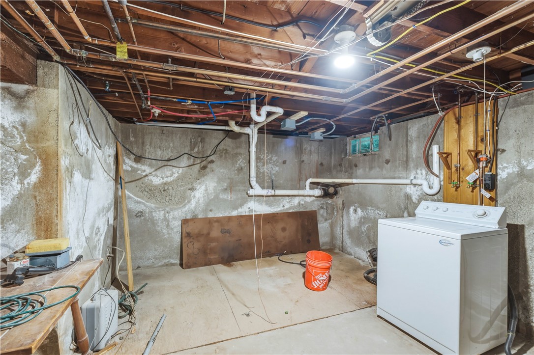 3 Sundale Road Cranston, RI 02921 - Photo 34 of 50