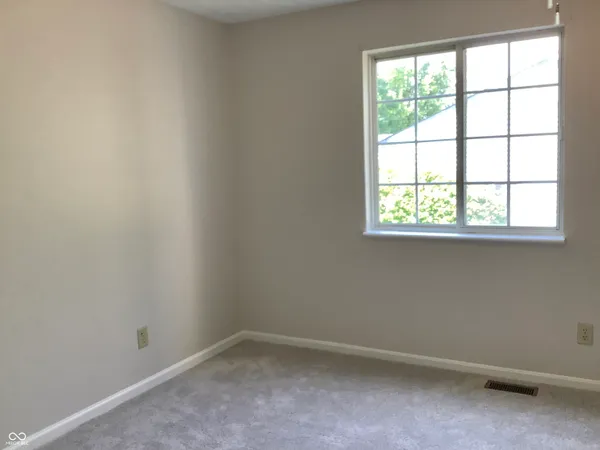 $265,000 | 61 Meadow Creek Boulevard, Whiteland, IN 46184