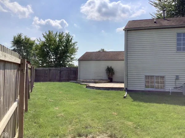$265,000 | 61 Meadow Creek Boulevard, Whiteland, IN 46184
