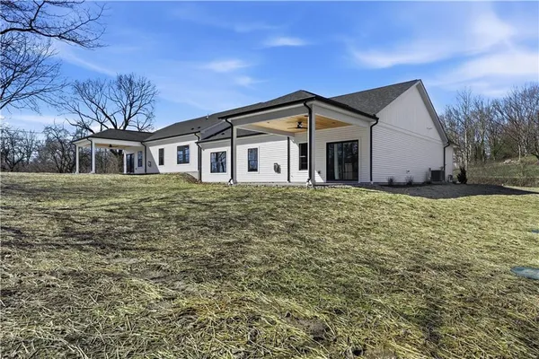 $849,000 | 100-102 Huselton Drive, Butler, PA 16002