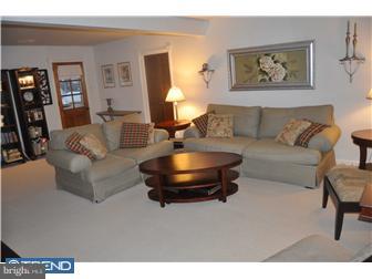 3128 Maple Road Huntingdon Valley, PA 19006 - Photo 2 of 12 Great Room