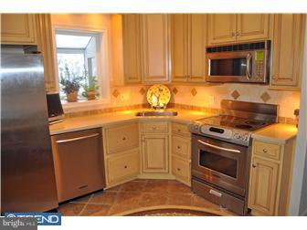 3128 Maple Road Huntingdon Valley, PA 19006 - Photo 5 of 12 Kitchen