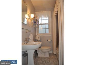 3128 Maple Road Huntingdon Valley, PA 19006 - Photo 10 of 12 Bathroom