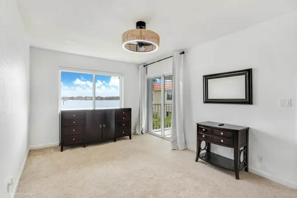 $2,600 | 370 Wilma Circle, Unit 2, Riviera Beach, FL 33404