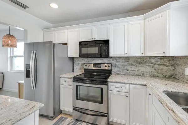 $2,600 | 370 Wilma Circle, Unit 2, Riviera Beach, FL 33404