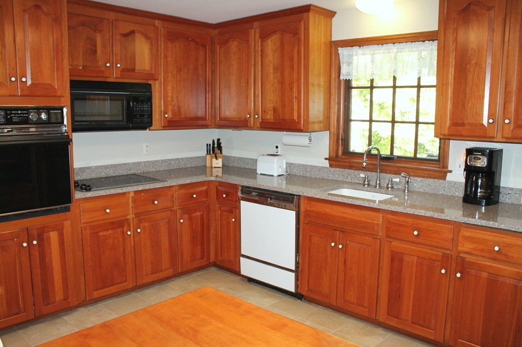1 Beverly Road Bedford, MA 01730 - Photo 10 of 23 Gallery Image 10