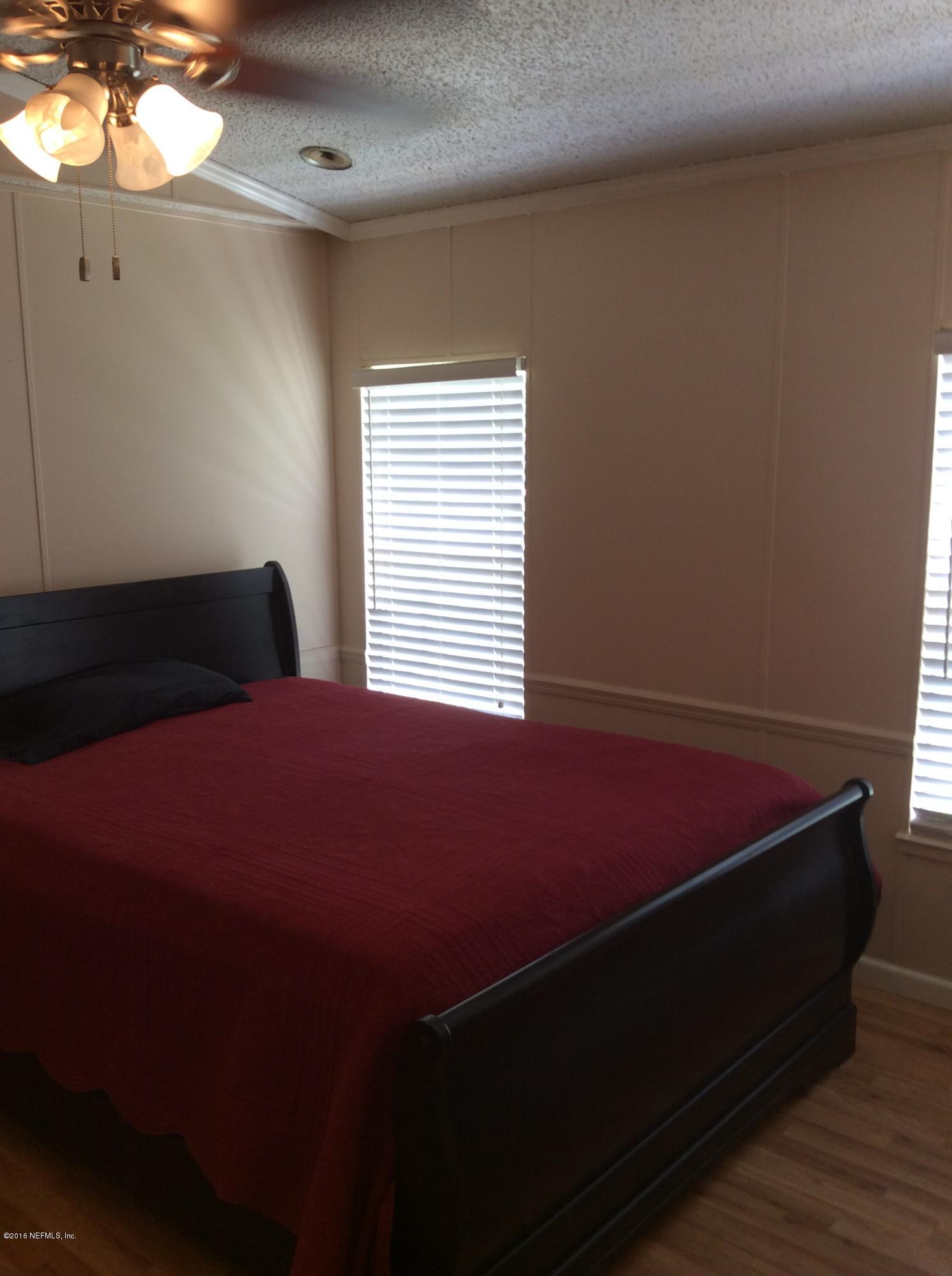 123 Creekside Road Satsuma, FL 32189 - Photo 12 of 21 master