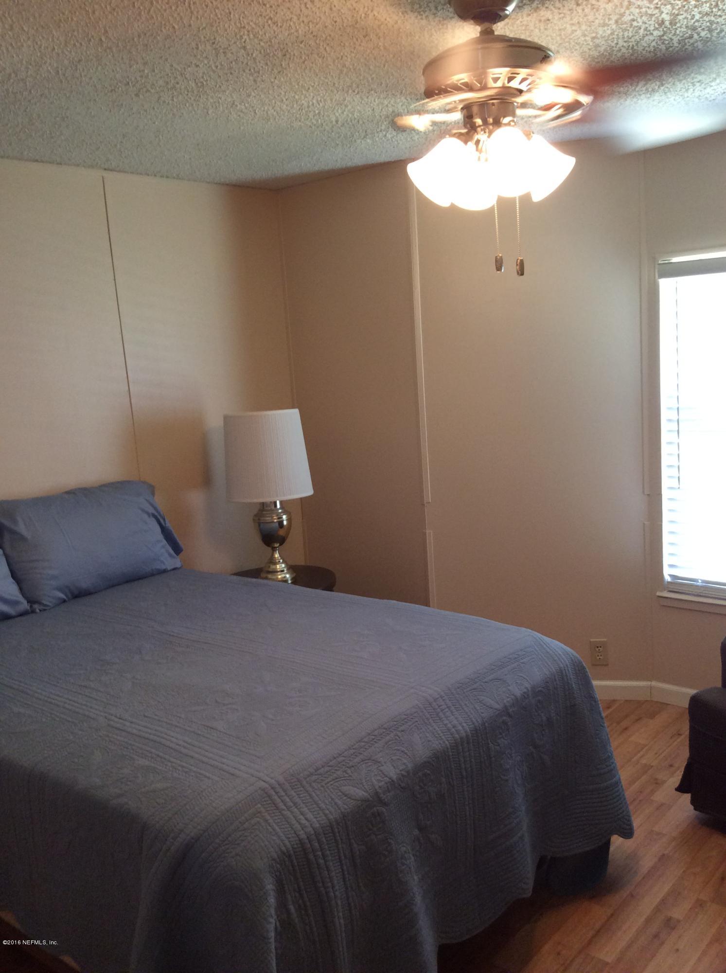 123 Creekside Road Satsuma, FL 32189 - Photo 13 of 21 2nd bedroom