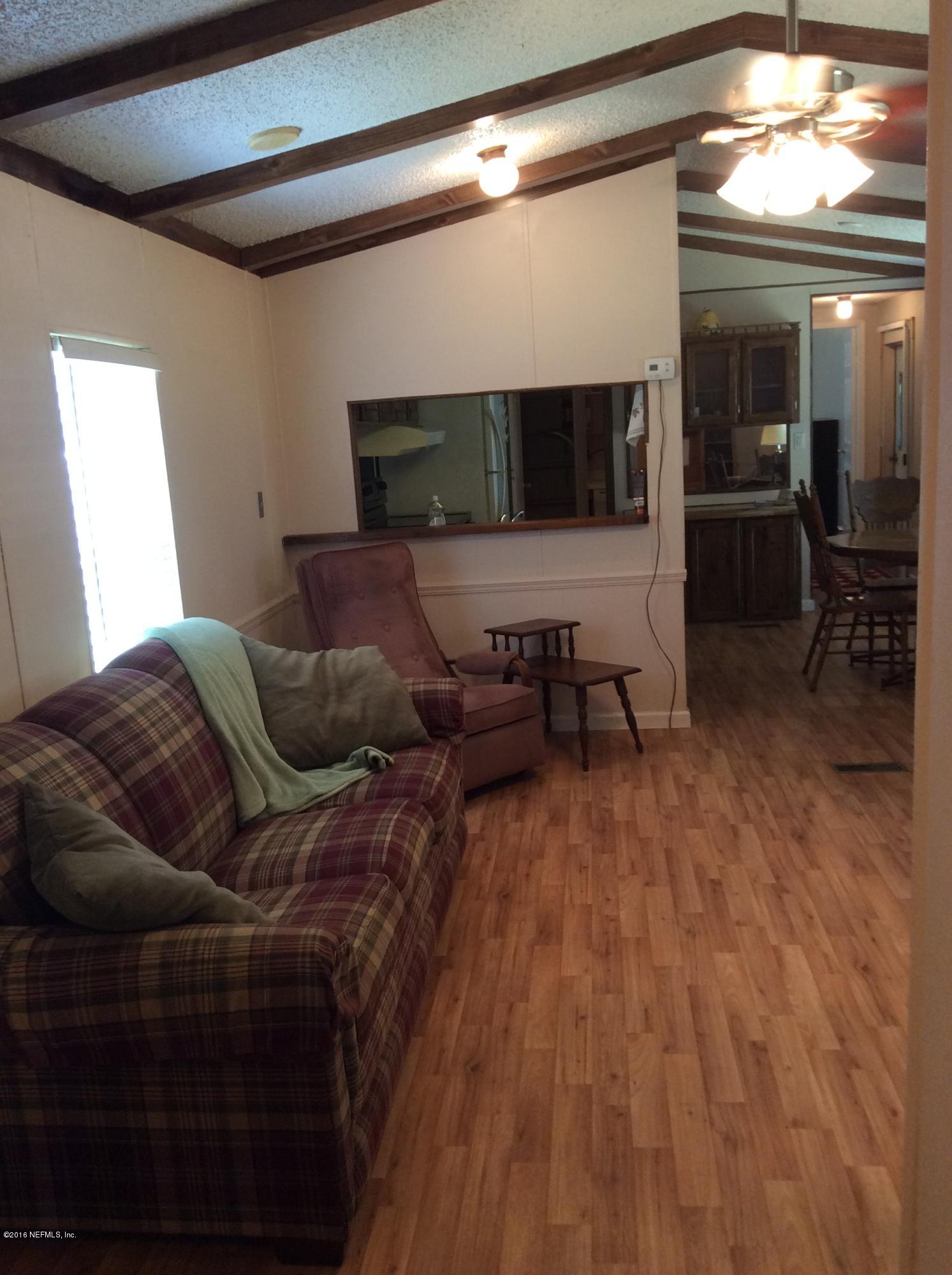 123 Creekside Road Satsuma, FL 32189 - Photo 8 of 21 dining view