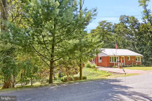 $190,000 | 344 East Broad Street, Williamstown, PA 17098