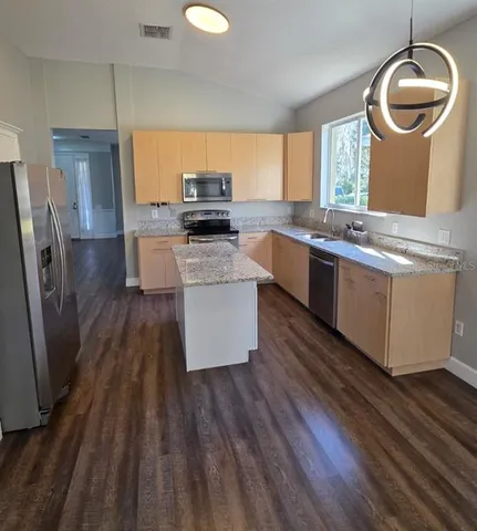 $2,900 | 13527 Misarden Lane, Windermere, FL 34786