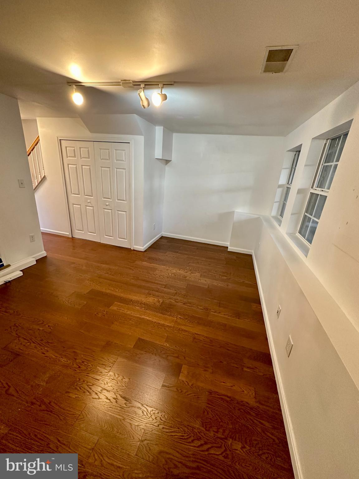 14134 Autumn Circle Centreville, VA 20121 - Photo 13 of 14