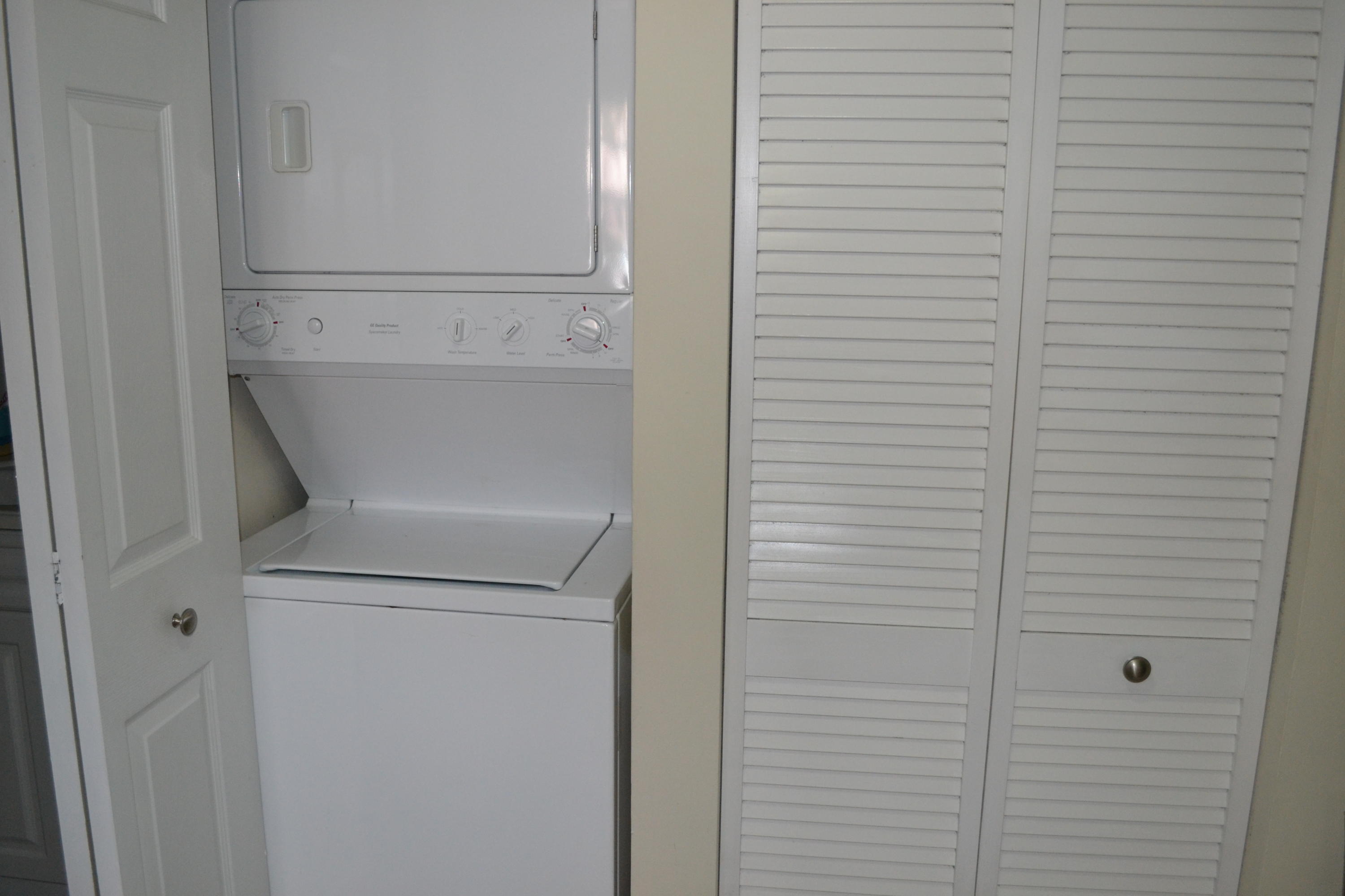 3171 Leewood Terrace, Unit L132 Boca Raton, FL 33431 - Photo 11 of 26 Laundry Inside