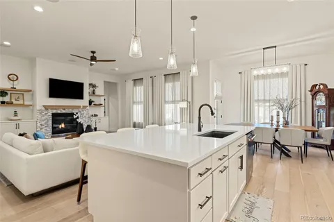 $975,000 | 433 Scrubjay Circle, Castle Rock, CO 80104