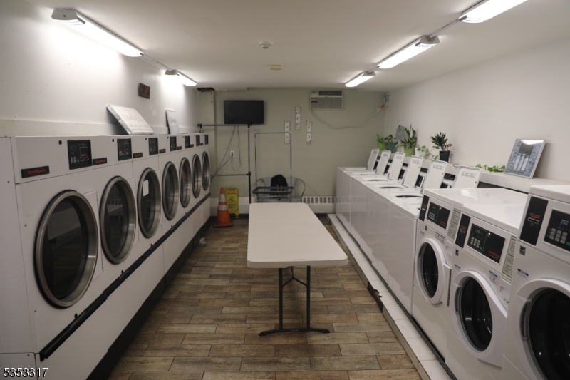 39 East 39th Street, Unit 8G Paterson, NJ 07514 - Photo 12 of 13