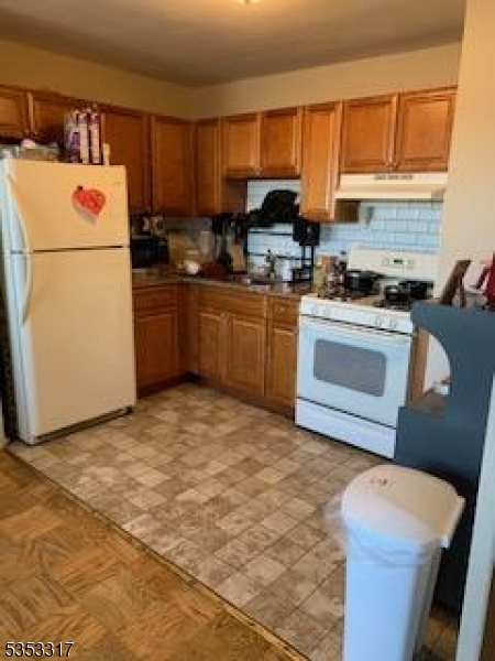 39 East 39th Street, Unit 8G Paterson, NJ 07514 - Photo 3 of 13