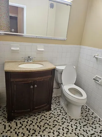 $179,000 | 39 East 39th Street, Unit 8G, Paterson, NJ 07514