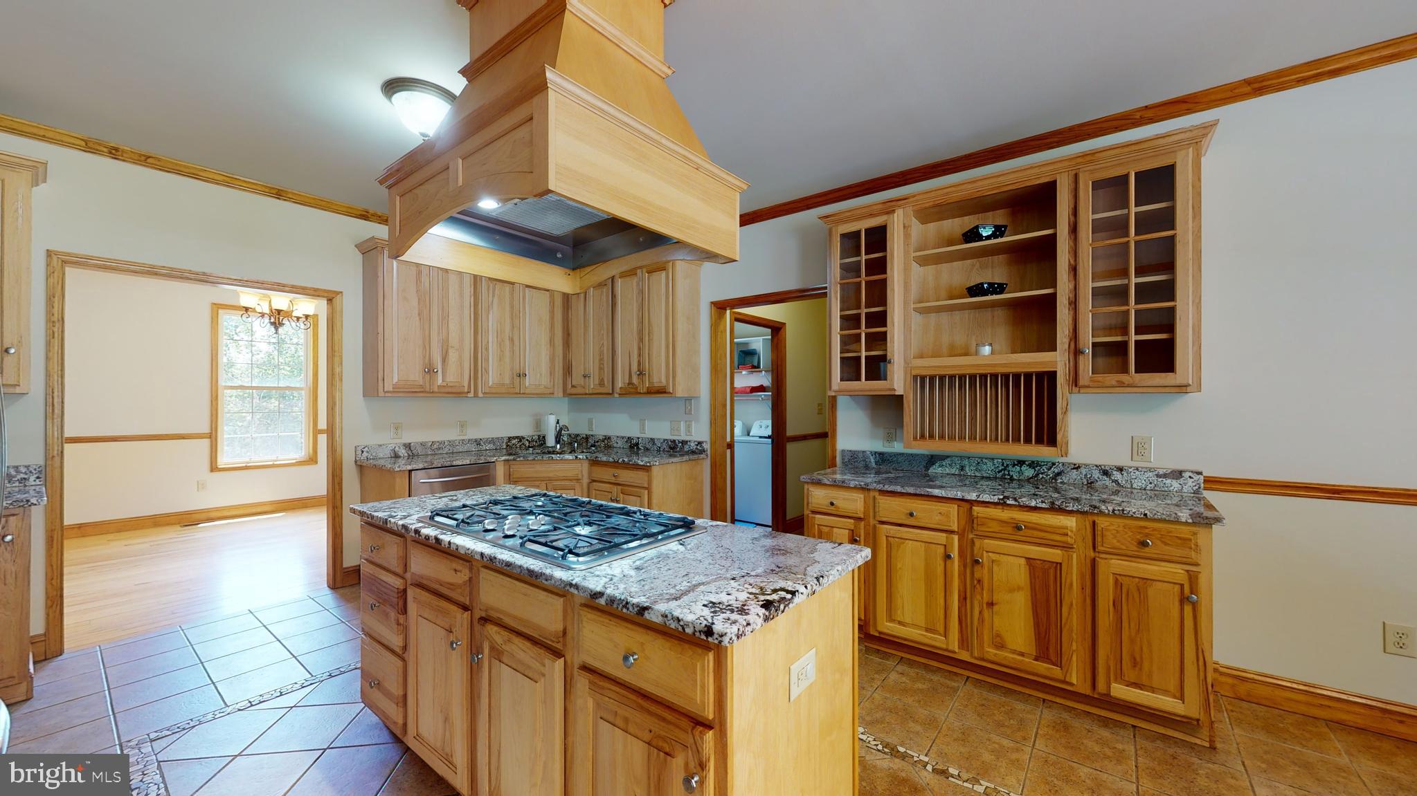 1096 CCC Road Linden, VA 22642 - Photo 3 of 45 Kitchen with granite and 5 burner gas cooktop