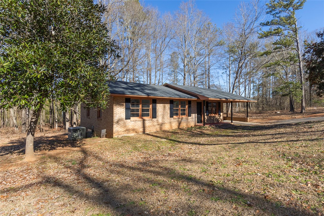 1417 Whiten Road Belton, SC 29627 - Photo 2 of 35