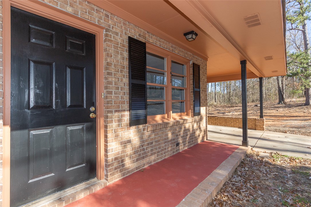 1417 Whiten Road Belton, SC 29627 - Photo 4 of 35