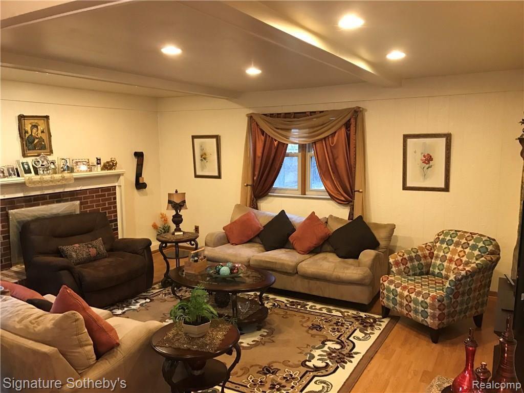 721 Abbey Court Rochester Hills, MI 48307 - Photo 6 of 24