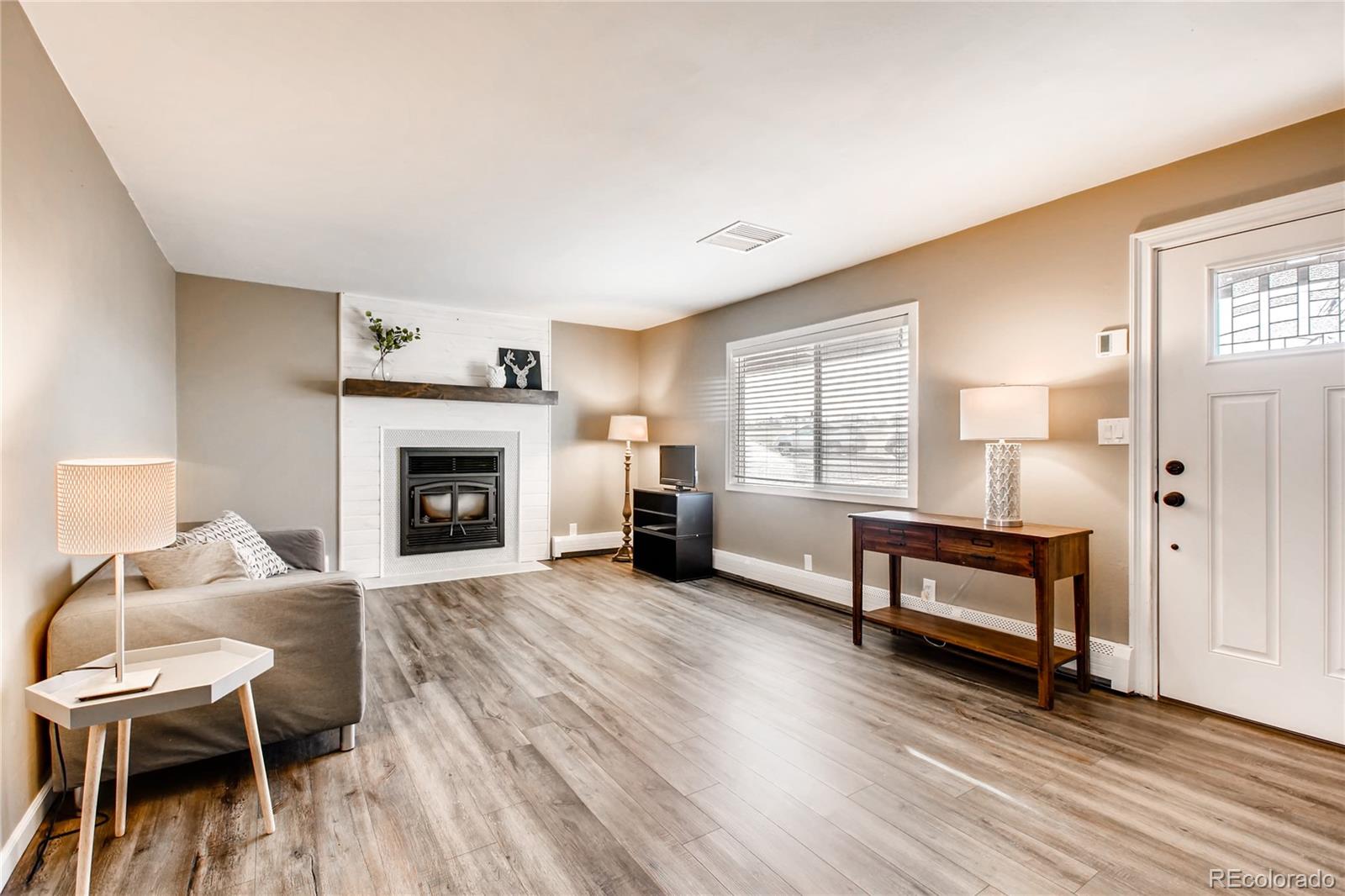 12446 Tomahawk Road Parker, CO 80138 - Photo 5 of 27 Gallery Image 5