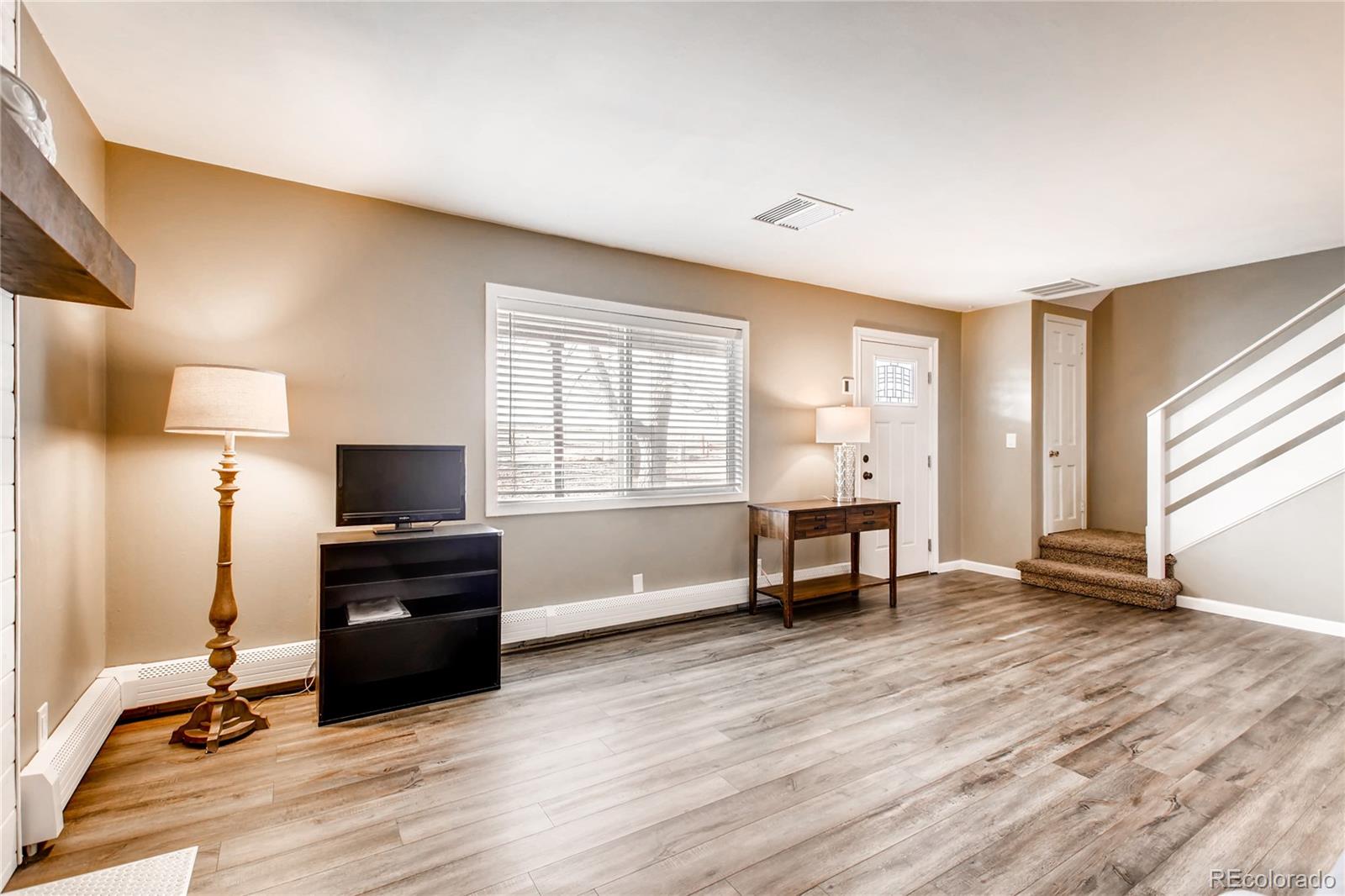 12446 Tomahawk Road Parker, CO 80138 - Photo 6 of 27 Gallery Image 6
