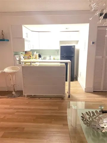 $2,400 | 753 Michigan Avenue, Unit 1A, Miami Beach, FL 33139