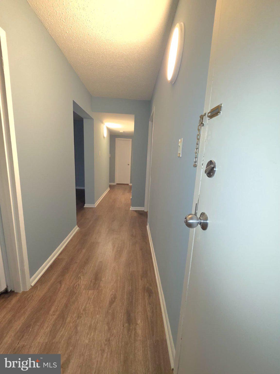 11641 Stoneview Square, Unit 12C Reston, VA 20191 - Photo 26 of 27 Hallway