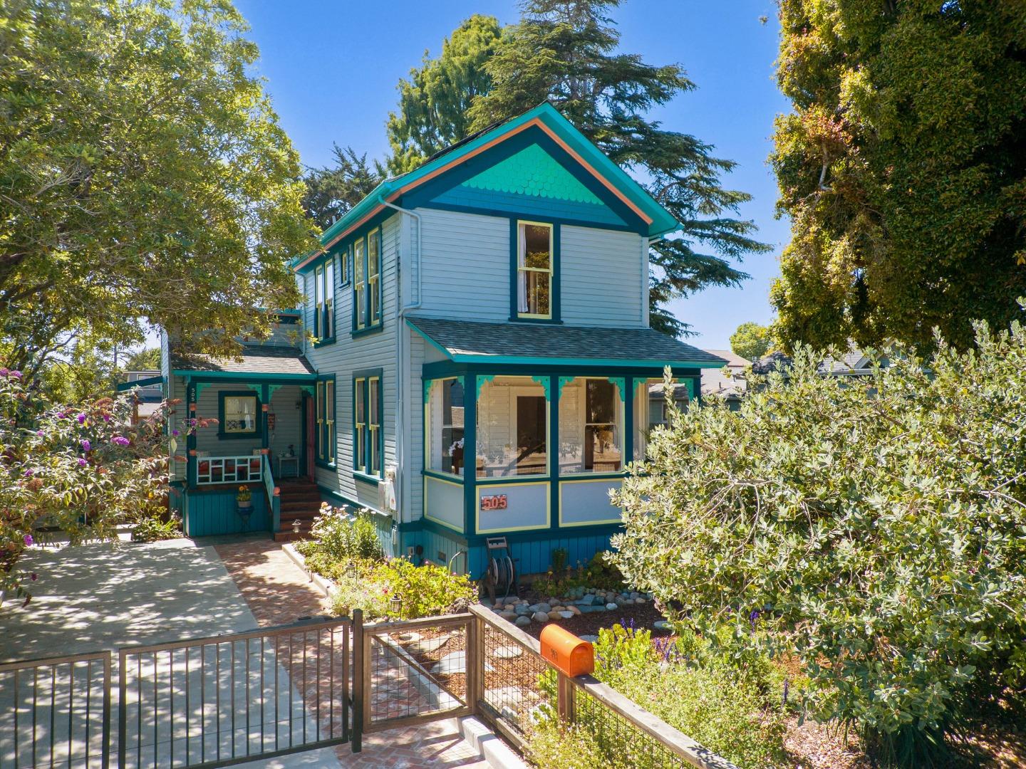 505 Cayuga Street Santa Cruz, CA 95062 - Photo 1 of 57 a front view of a house with garden