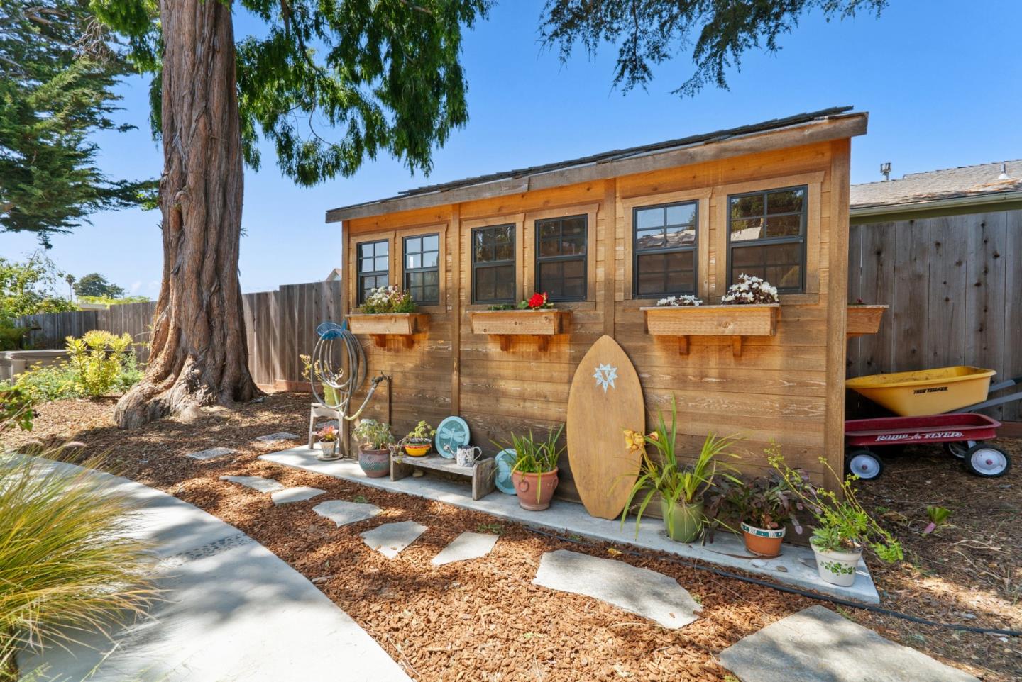 505 Cayuga Street Santa Cruz, CA 95062 - Photo 46 of 57 swimming pool view with a outdoor seating