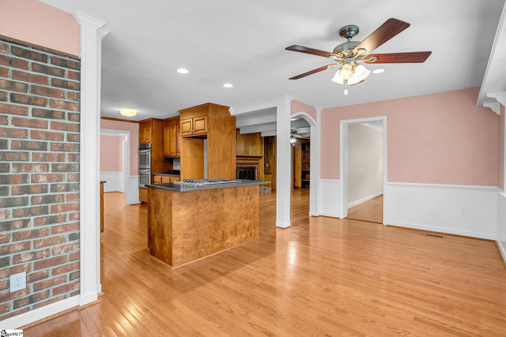 204 Montclair Road Greer, SC 29651 - Photo 18 of 43
