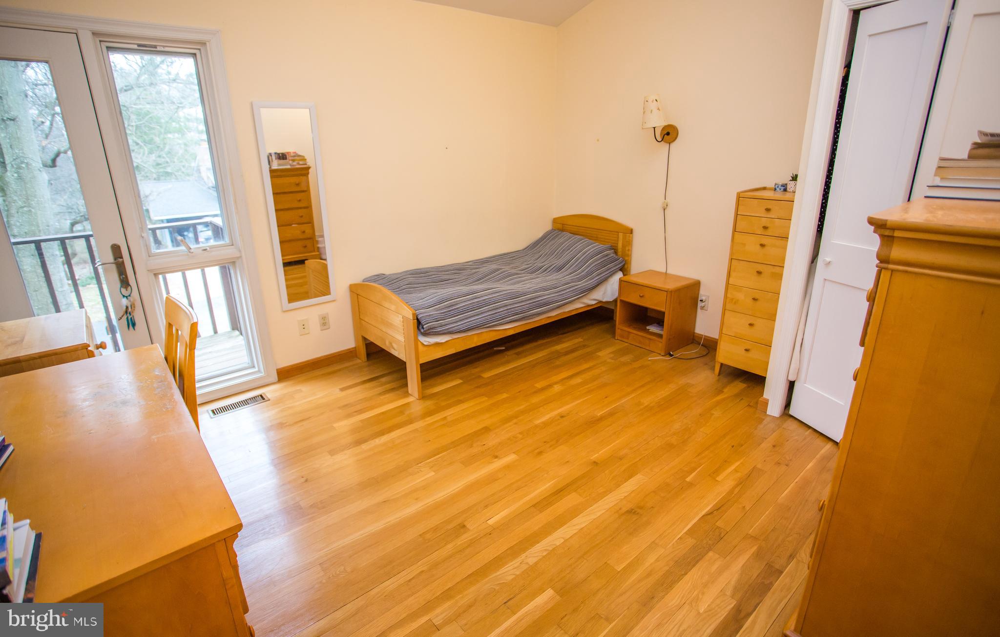 6821 Persimmon Tree Road Bethesda, MD 20817 - Photo 11 of 14