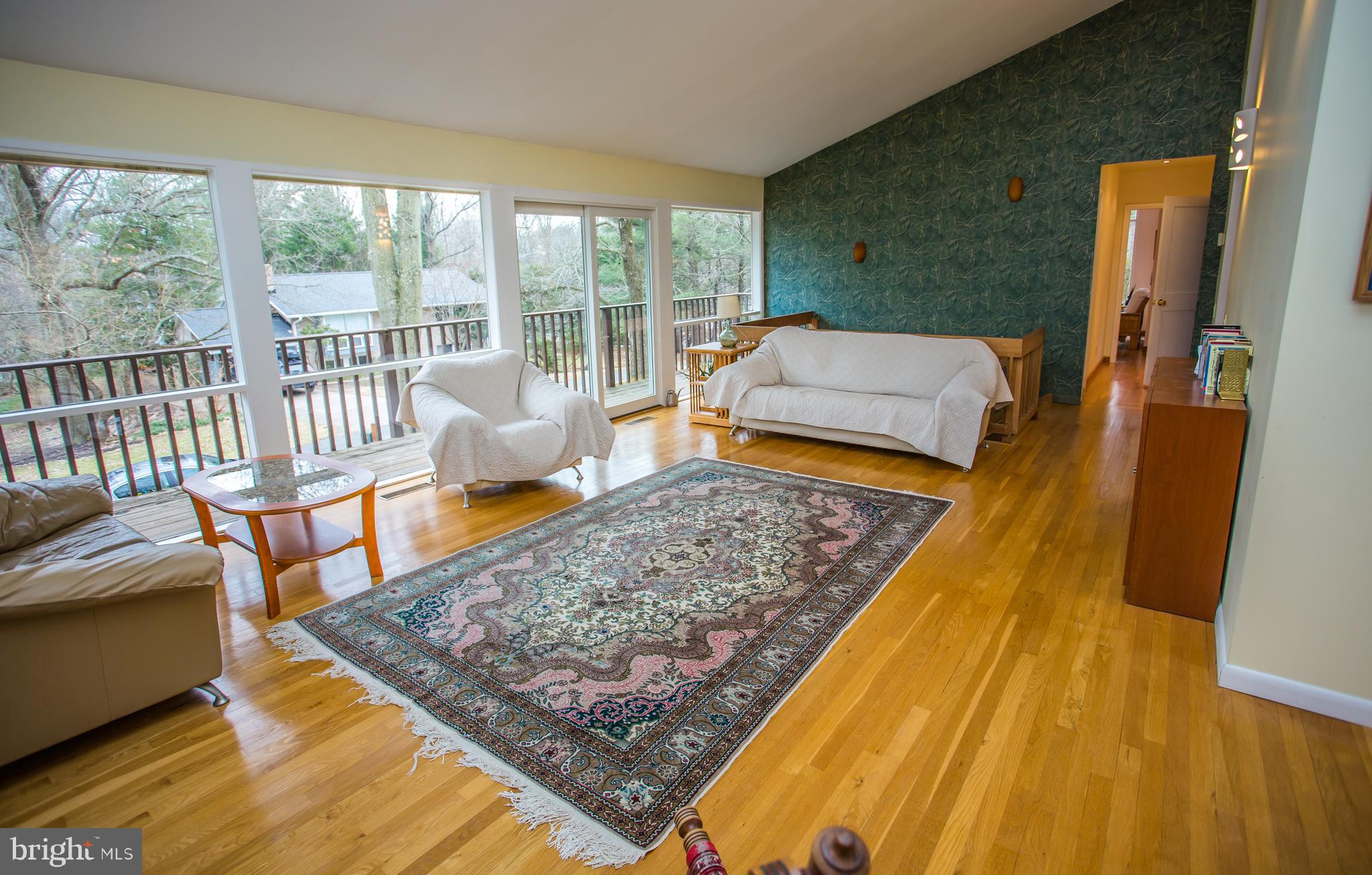 6821 Persimmon Tree Road Bethesda, MD 20817 - Photo 4 of 14