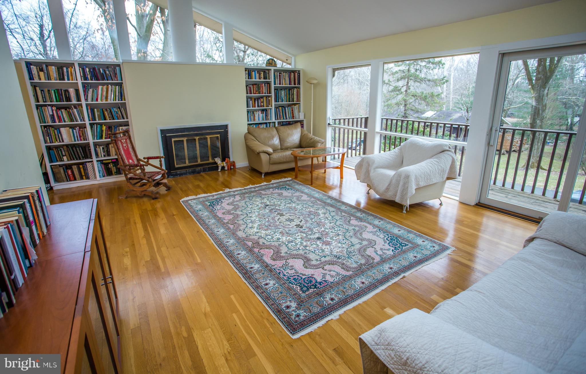 6821 Persimmon Tree Road Bethesda, MD 20817 - Photo 5 of 14