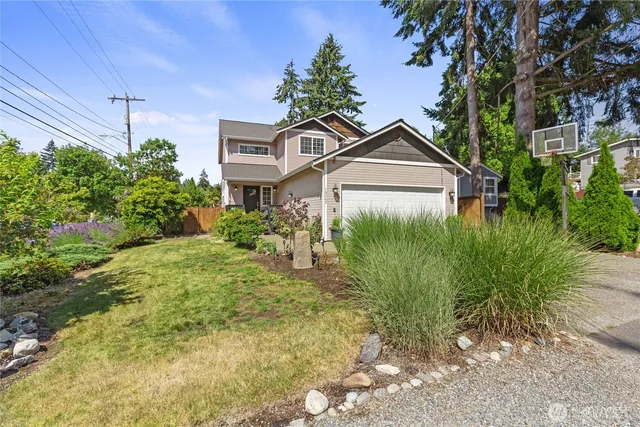 $950,000 | 16267 16th Avenue Southwest, Burien, WA 98166