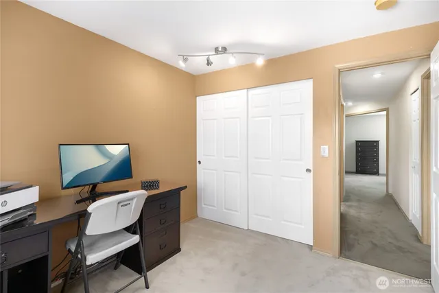 $950,000 | 16267 16th Avenue Southwest, Burien, WA 98166