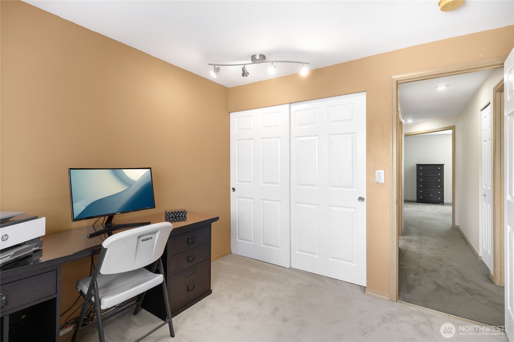 16267 16th Avenue Southwest Burien, WA 98166 - Photo 27 of 40 a workspace with furniture and window