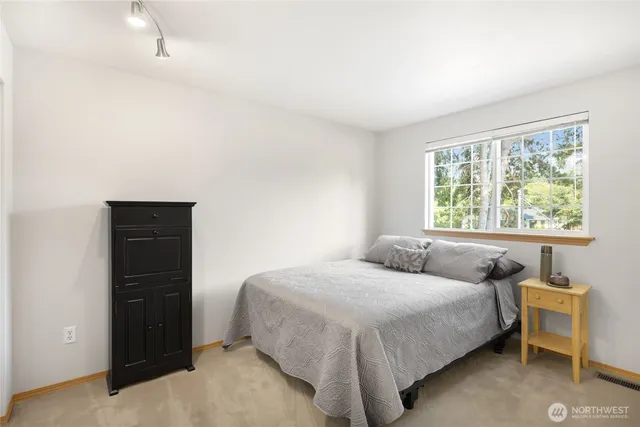 $950,000 | 16267 16th Avenue Southwest, Burien, WA 98166