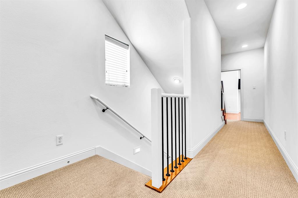 100 Alread Court Fort Worth, TX 76102 - Photo 29 of 38