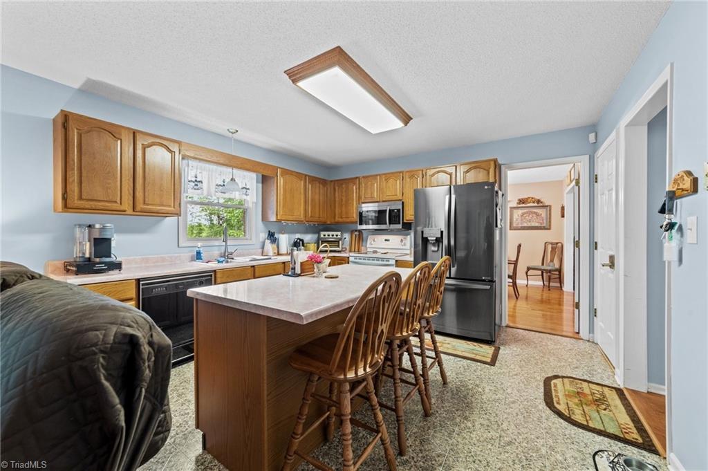 4689 Hastings Spring Road Walkertown, NC 27051 - Photo 15 of 50