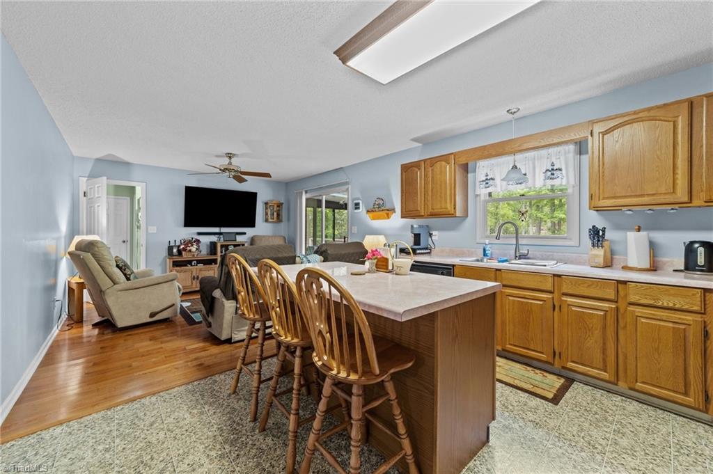 4689 Hastings Spring Road Walkertown, NC 27051 - Photo 17 of 50