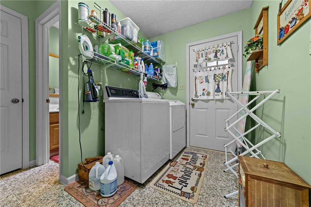 4689 Hastings Spring Road Walkertown, NC 27051 - Photo 23 of 50